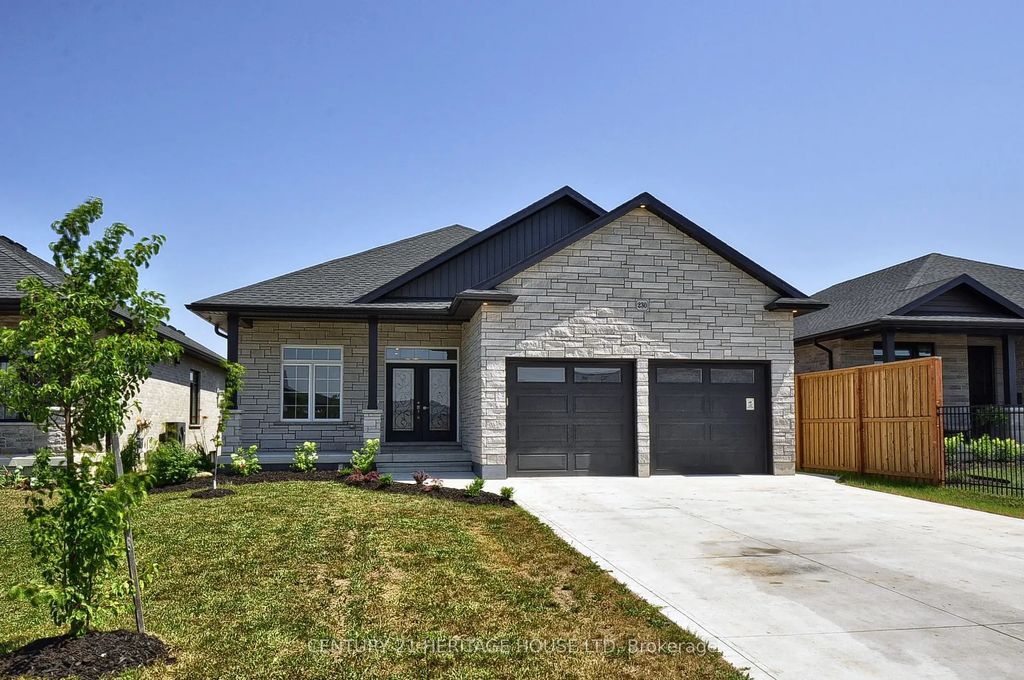 230 Orr Street S, Stratford