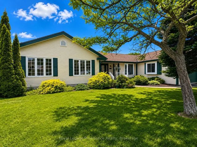 88 Westwind Crescent, Prince Edward County
