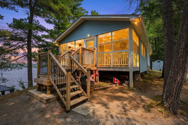 1152 Sparks Lane, Frontenac
