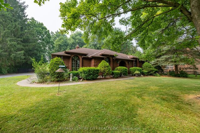 42067 Ferguson Line, Central Elgin