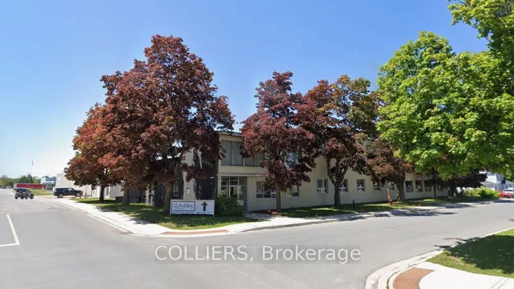 707 St. Lawrence Street, Prescott
