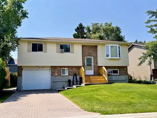 375 Lansdowne Street, Saugeen Shores
