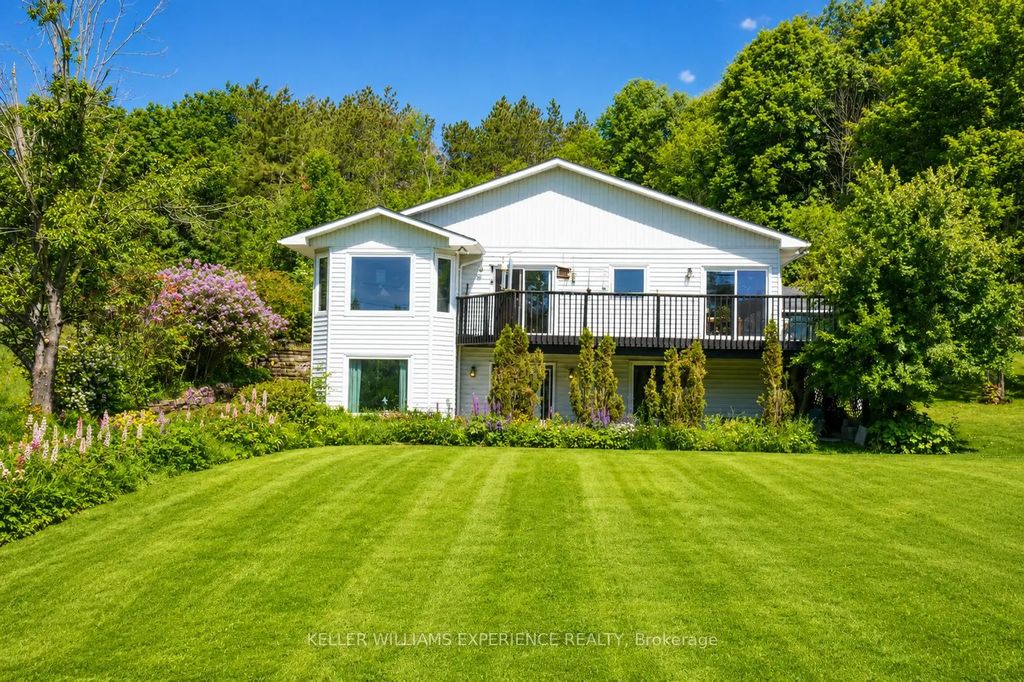 203 Santas Village Road, Bracebridge