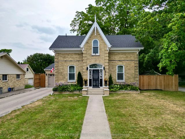 425 William Street, South Huron