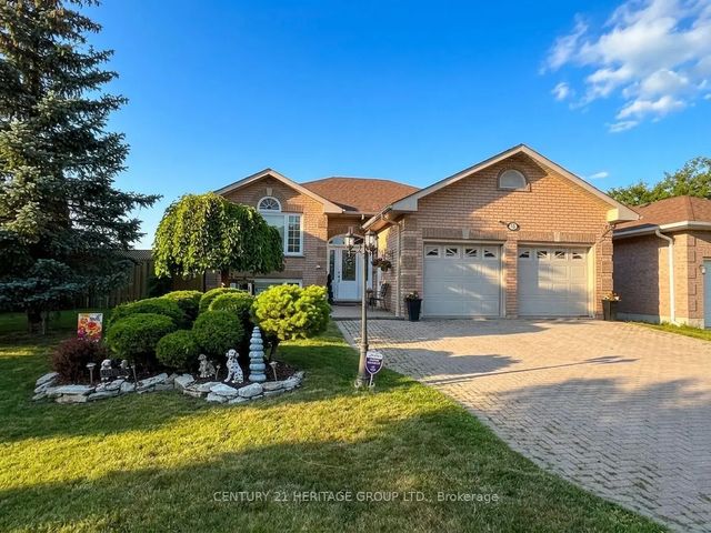16 Eakins Crescent, Kawartha Lakes