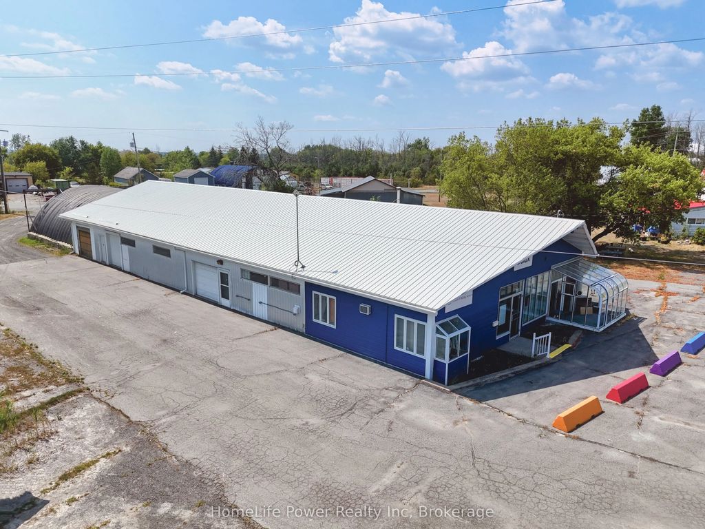 8262 County Rd. 2 Highway, Greater Napanee