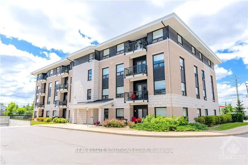 250 Winterfell Private 401, Hunt Club - South Keys and Area