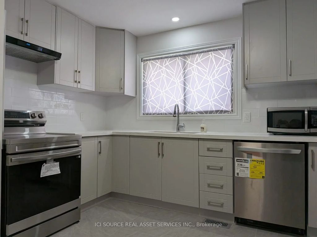 21 Parkdale Drive A - Upper, Belleville
