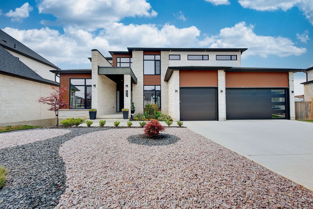 7517 Silvercreek Crescent, London South