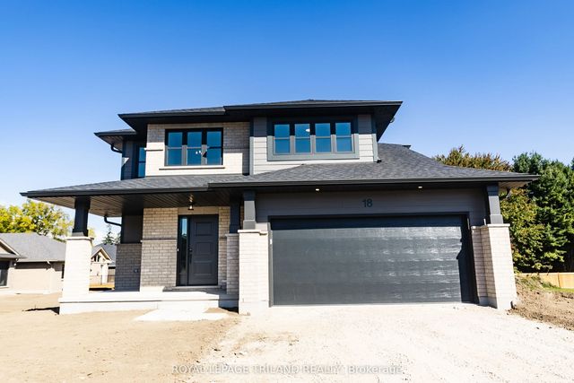 18 Hawks Gate, Central Elgin