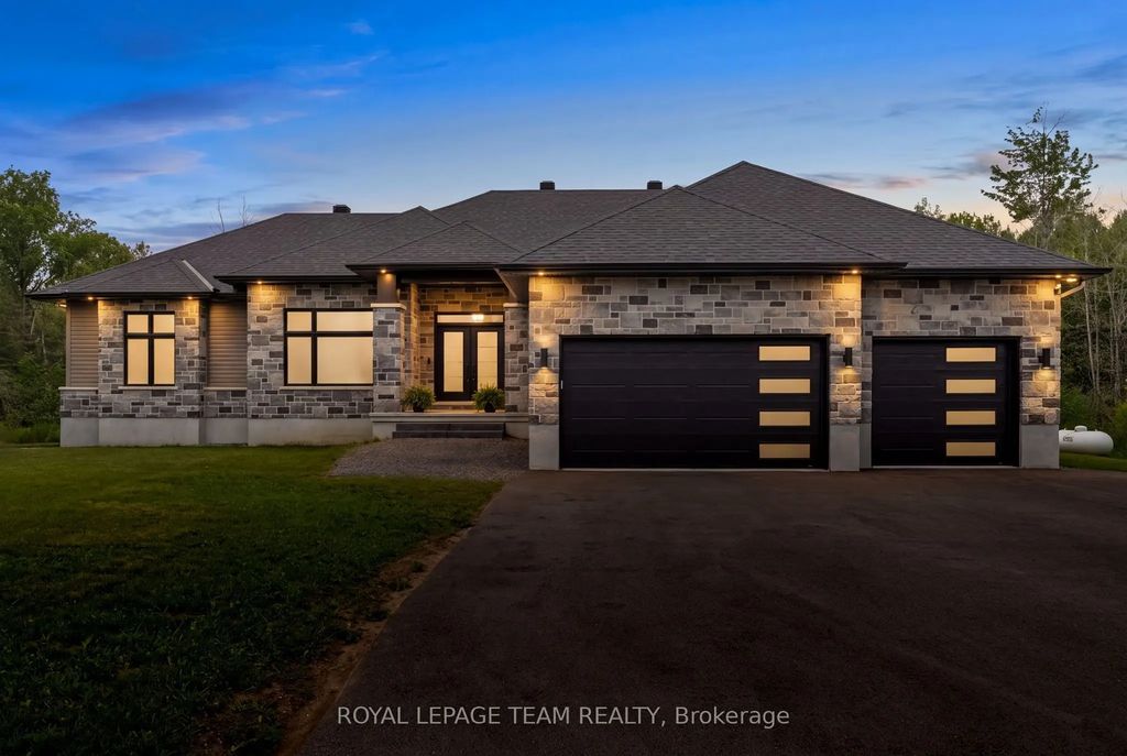 176 Country Meadow Drive, Carp - Huntley Ward
