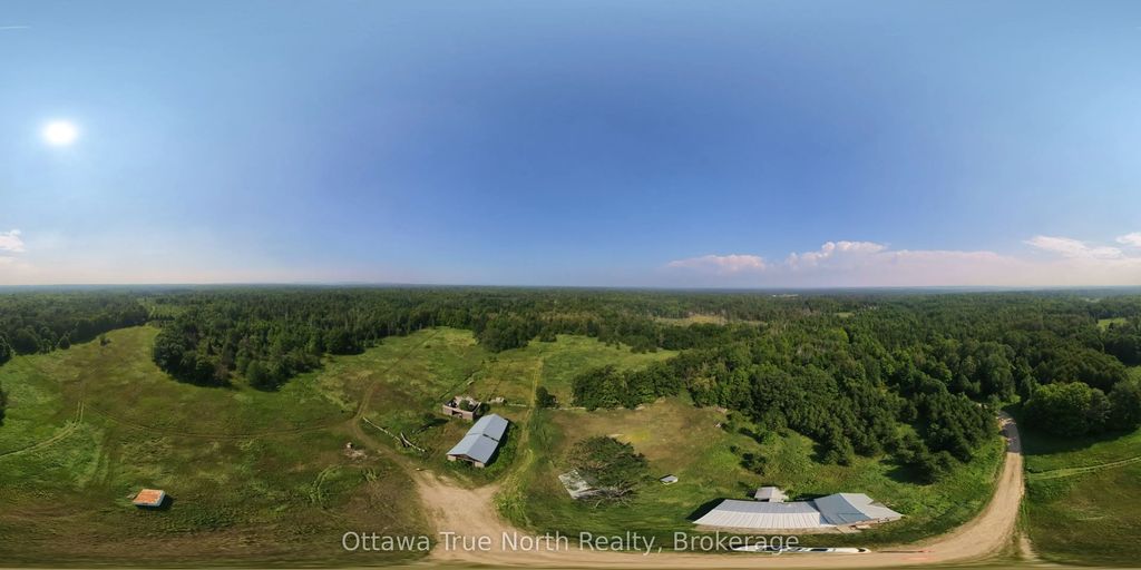 652 Wren Road, Bonnechere Valley