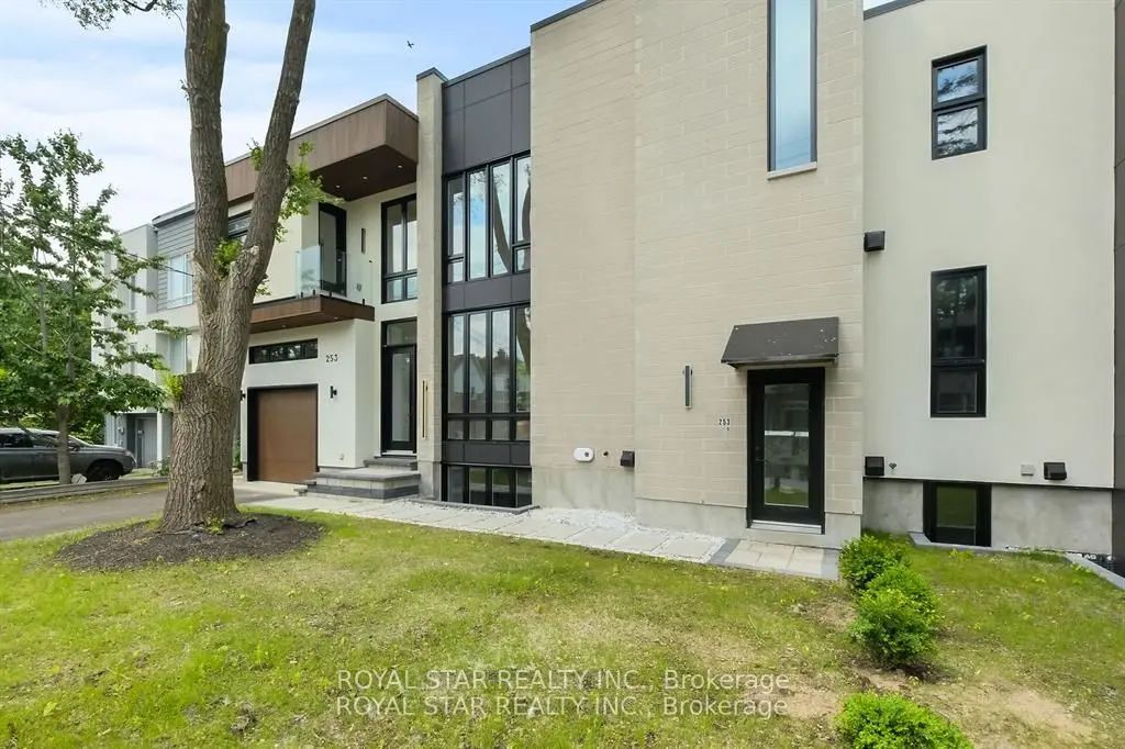 253 Duncairn Avenue Unit B, Westboro - Hampton Park