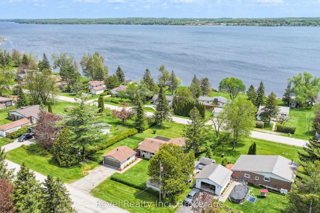 133 Victoria Drive E, Kawartha Lakes