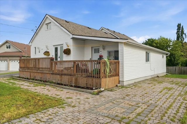 16 Graham Street, Belleville