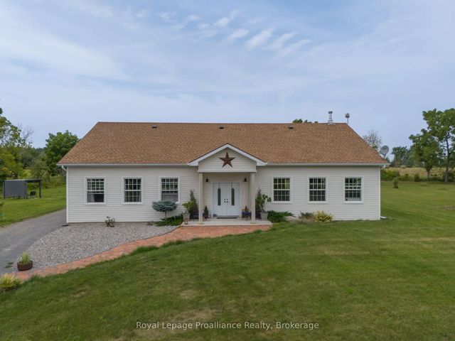 55 North Marysburgh Court, Prince Edward County