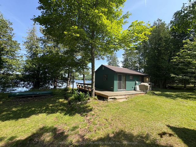 2102 Clyde Lake Lane, Lanark Highlands