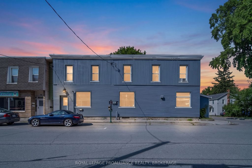 94 Charles Street N, Gananoque