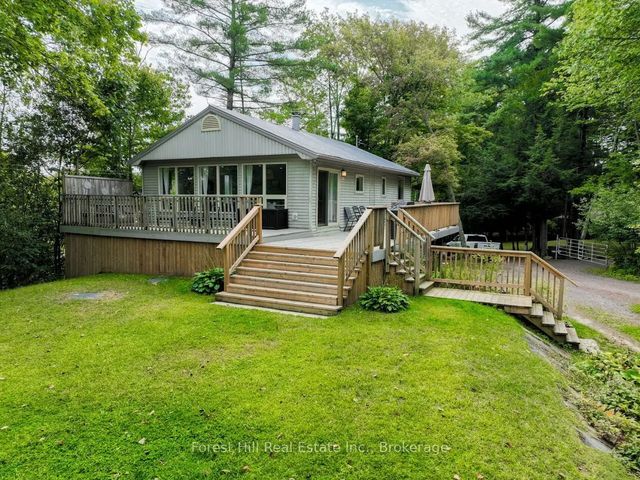 1006 Youngs Road #8, Muskoka Lakes