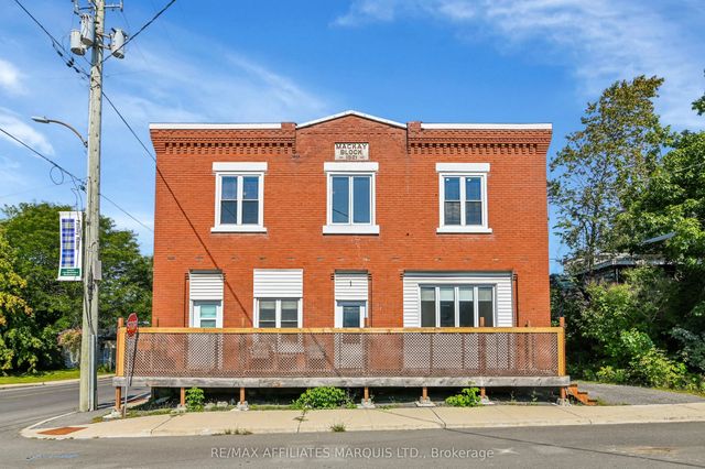 1 Mechanic Street E, North Glengarry