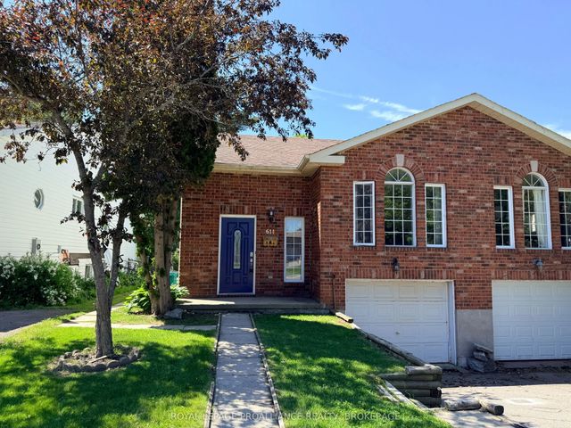 614 Barnsley Crescent, Kingston