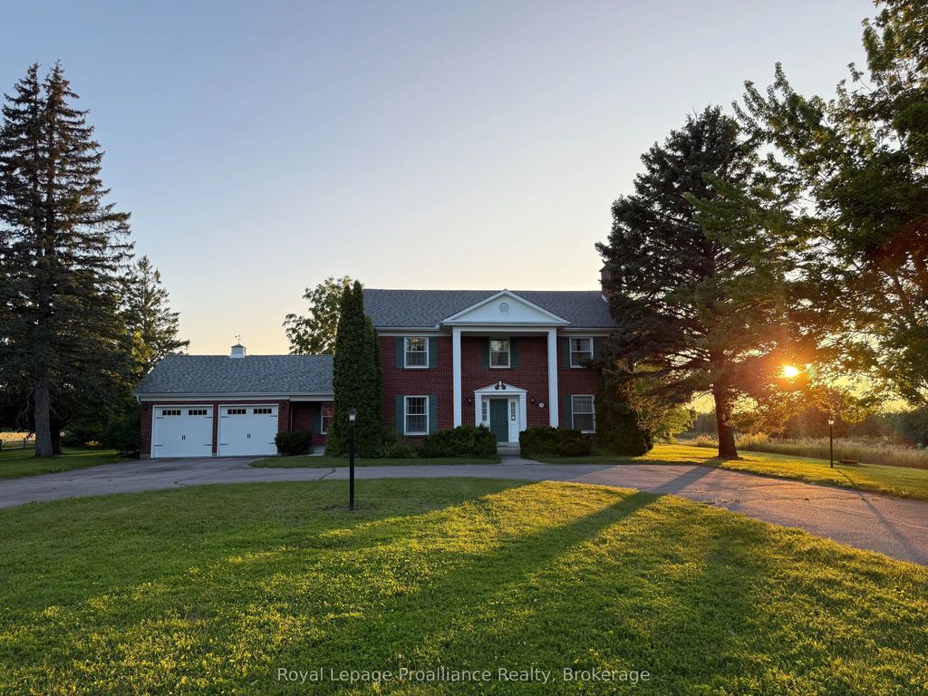 1285 Brealey Drive, Peterborough