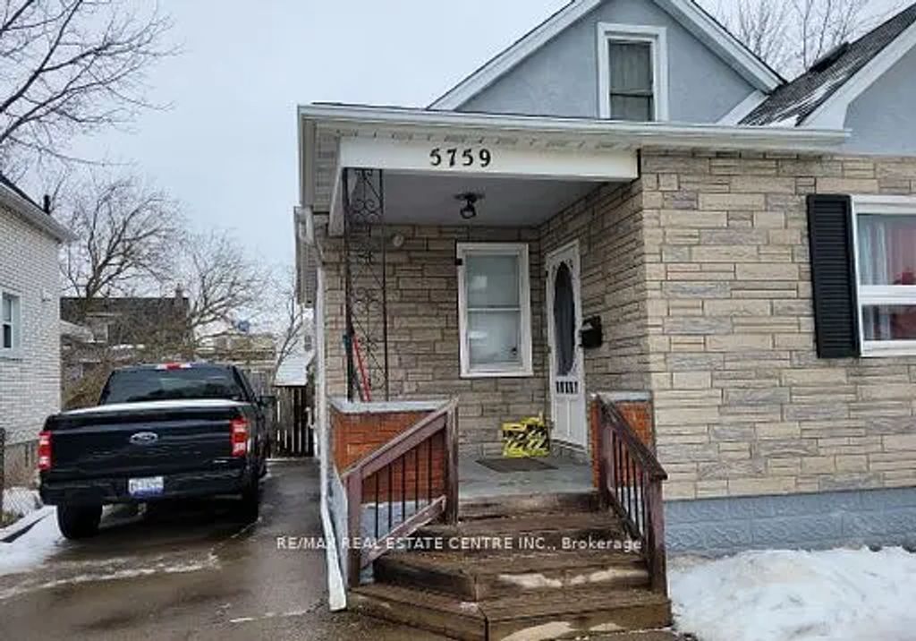 5759 Emery Street, Niagara Falls