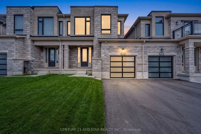 844 Sobeski Avenue, Woodstock