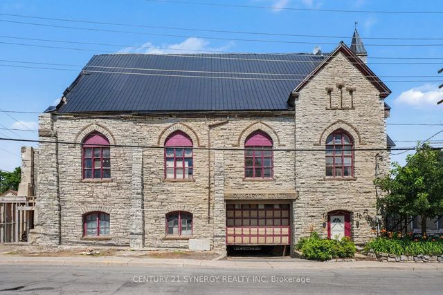38 Main Street E, Mississippi Mills