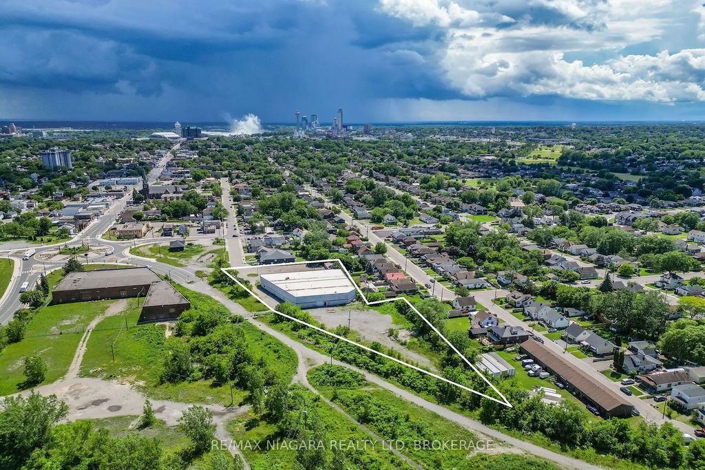 4425 First Avenue N, Niagara Falls