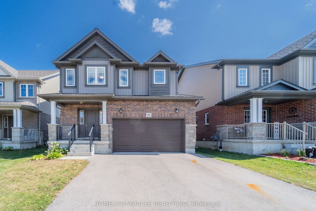 53 Robertson Drive, Stratford