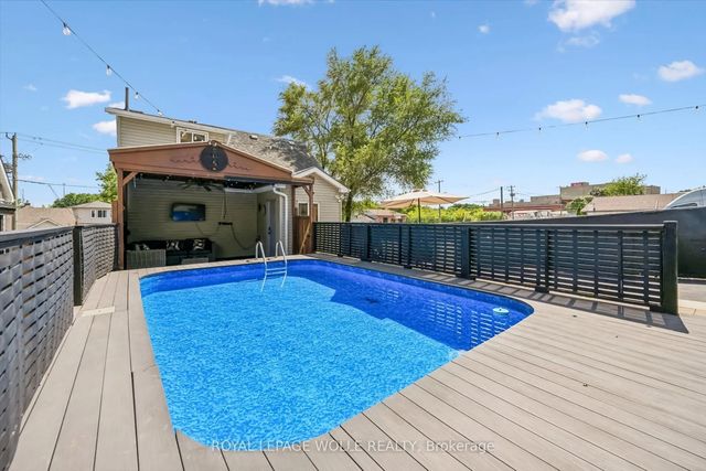 976 Guelph Street, Kitchener