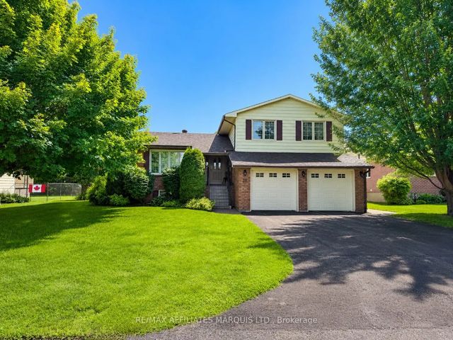 28 Fairholme Drive, South Dundas