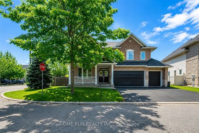 102 Dragon Park Drive, Barrhaven