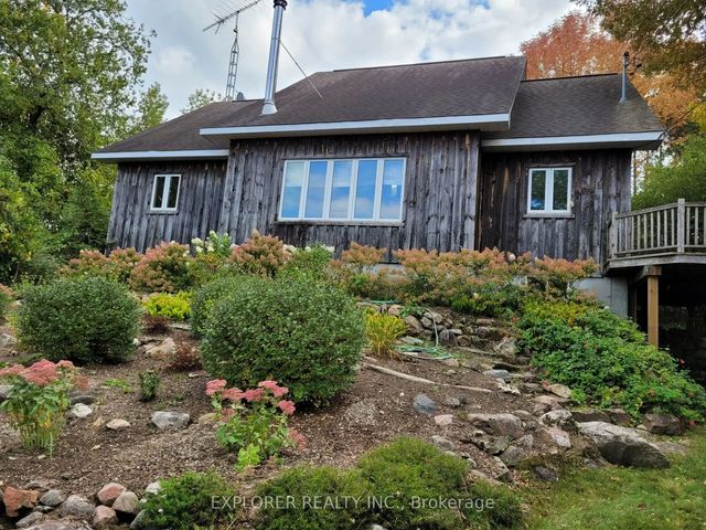 720 Rosetta Road, Lanark Highlands