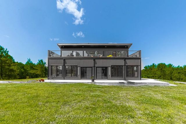 102 Rantz Road, Petawawa