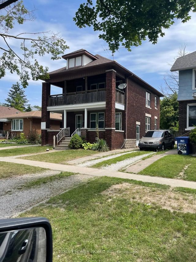478-480 Cameron Avenue N, Windsor