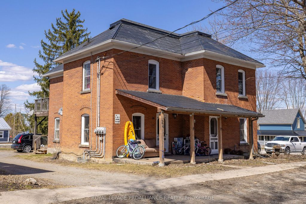 24 Perth Street, Rideau Lakes