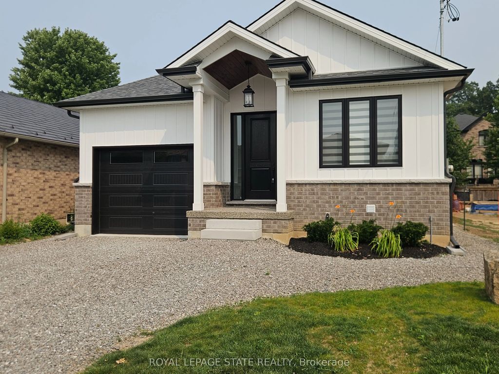 115 Chesley Street Lower, Hamilton
