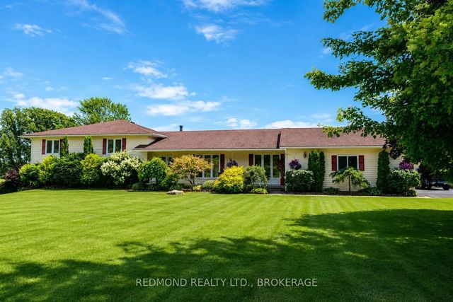 449 County 2 Road, Front of Leeds & Seeleys Bay