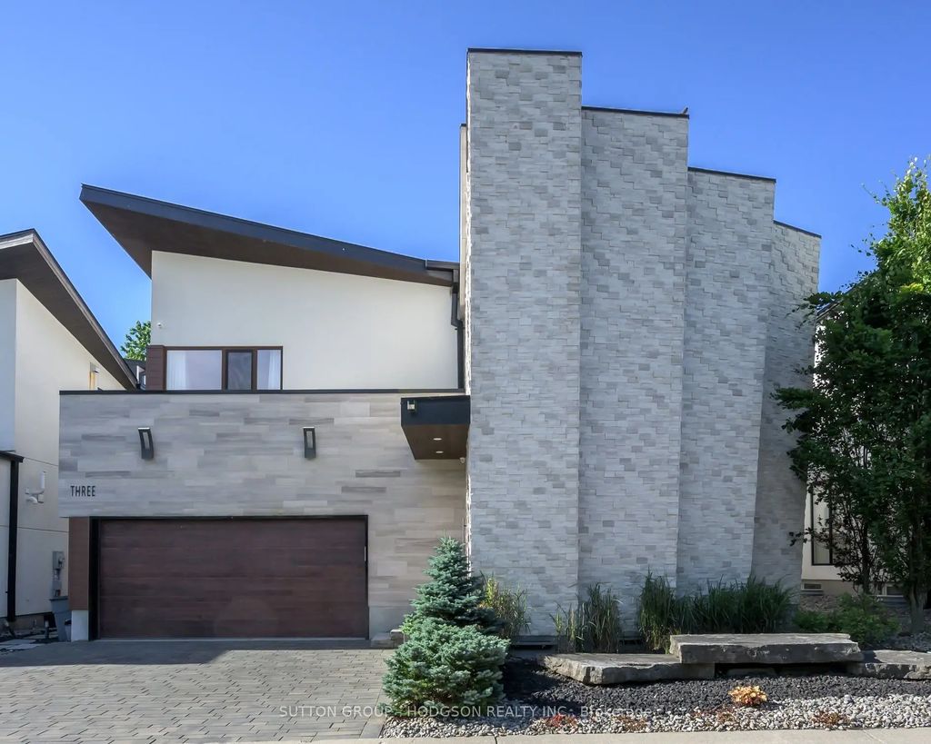 1452 Byron Baseline Road 3, London South