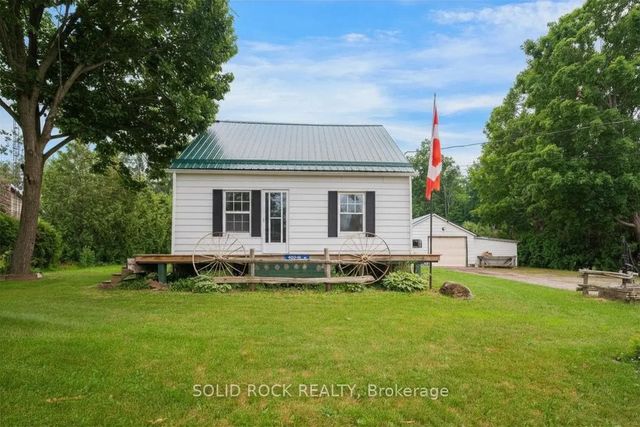 8699 Dale Road, Hamilton Township