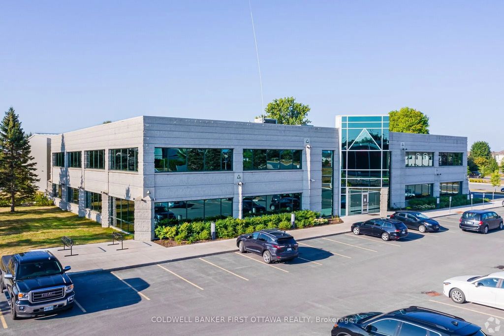 20 Cope Drive, Kanata