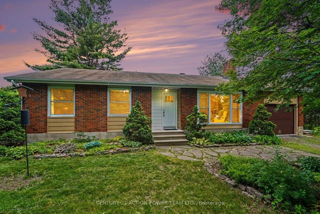 931 Kevin Crescent, Orleans - Cumberland and Area