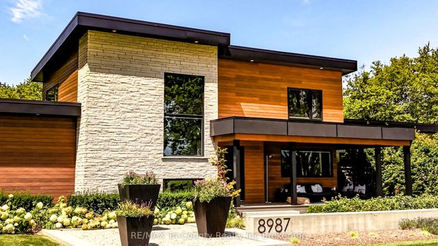 8987 Powers Road, Central Elgin