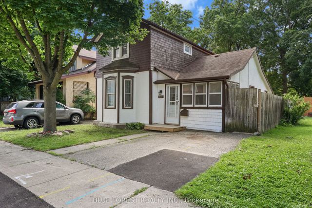508 Hatch Street, Woodstock