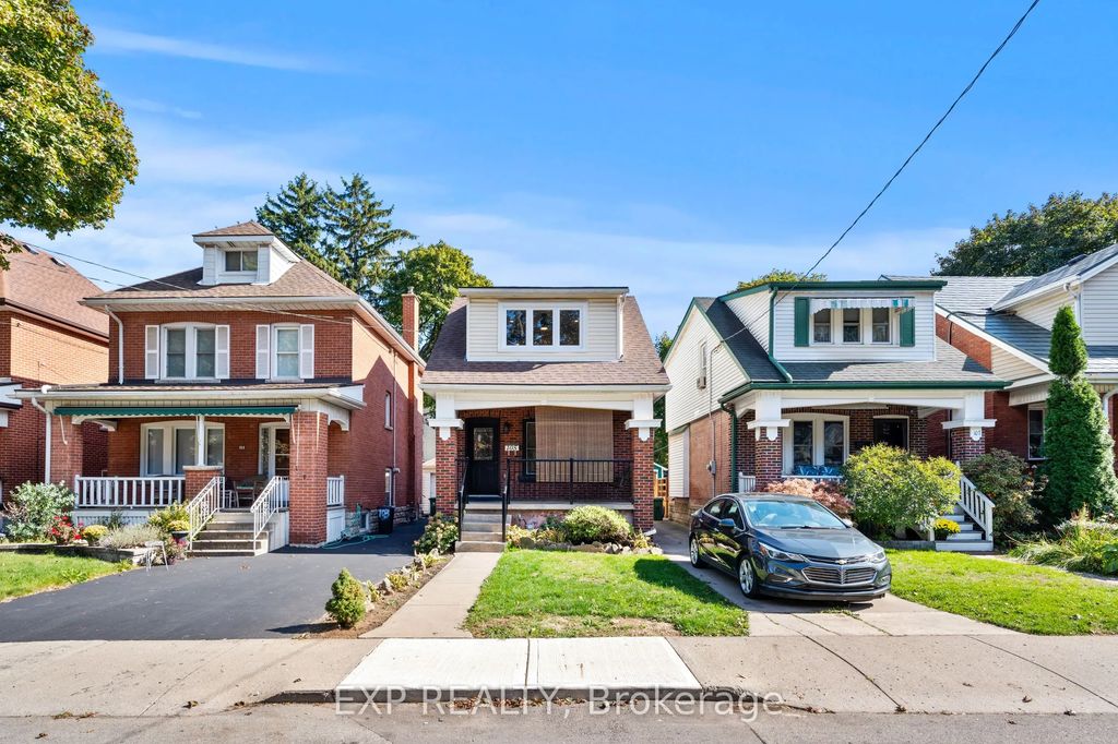 105 Rothsay Avenue, Hamilton