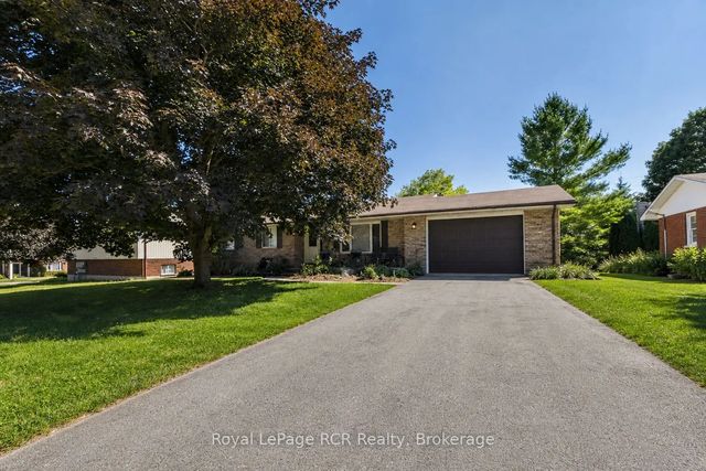 96 James Street, North Huron