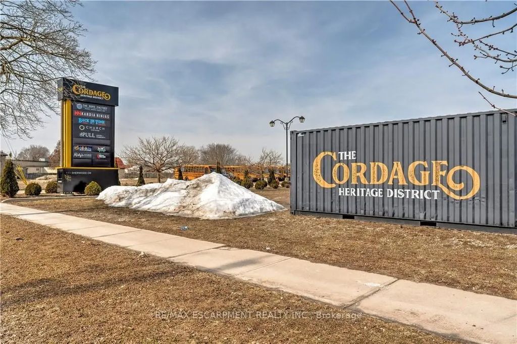 111 Sherwood Drive 7, Brantford