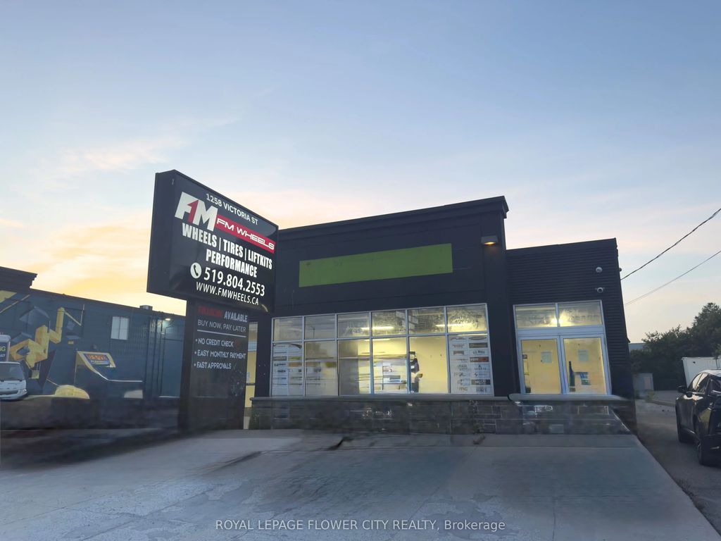 1258 Victoria Street, Kitchener